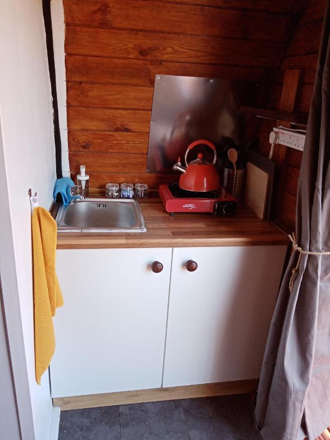 Wee Hoose Glaping Pod 2 Hotel Skail Bagian luar foto