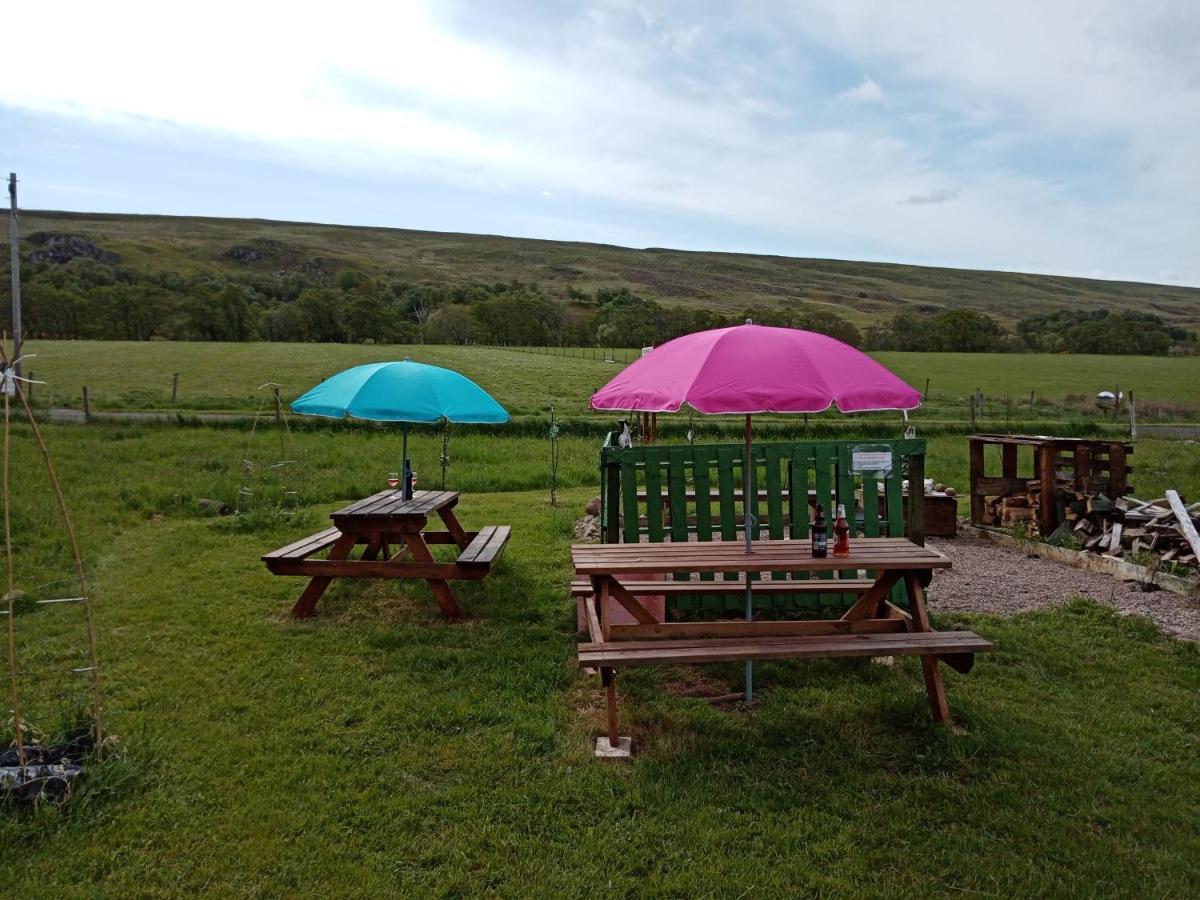 Wee Hoose Glaping Pod 2 Hotel Skail Bagian luar foto
